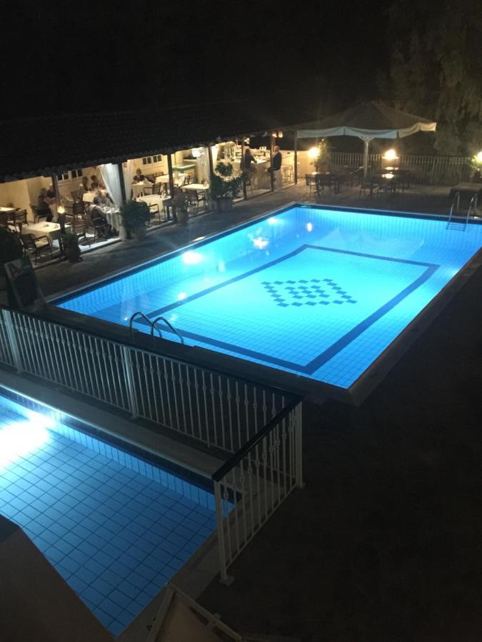 Hermes Hotel Vromólimnosz Kültér fotó